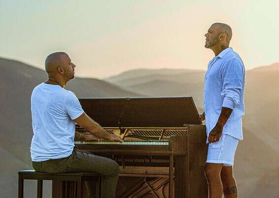 "יש משהו צורם בבחירה לשיתוף פעולה מוזיקלי דווקא עם אייל גולן" // צילום: ניר אמיתי